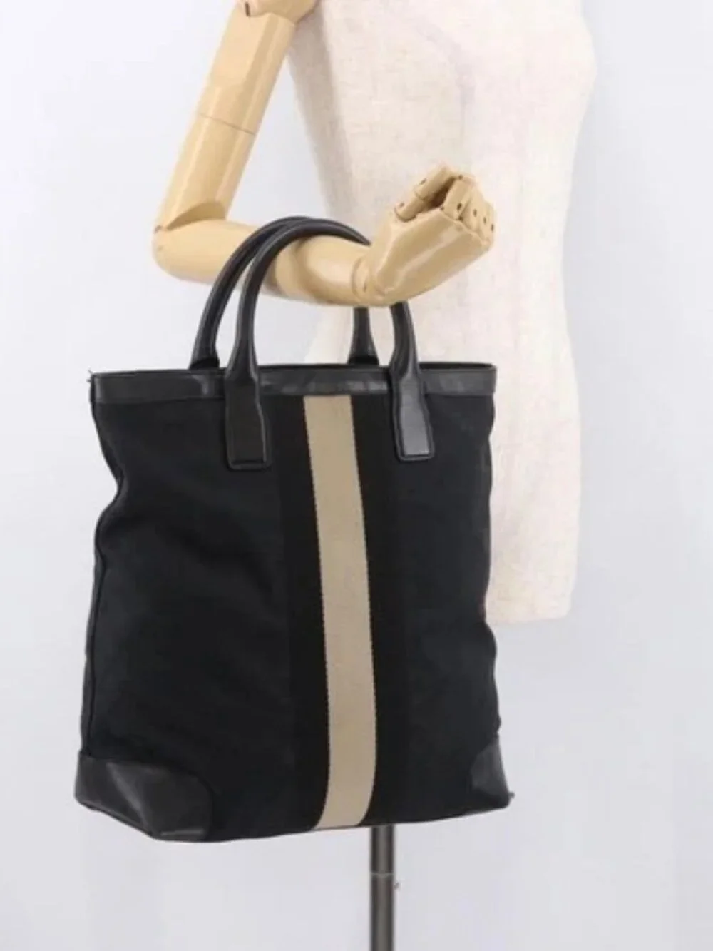 GUCCI GG Canvas Sherry Line Tote Bag Black 002 1098 Auth 187831